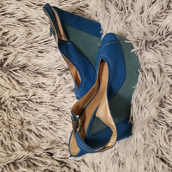 Suede Soda Platform Peep Toe Wedges - Picture 4 of 9